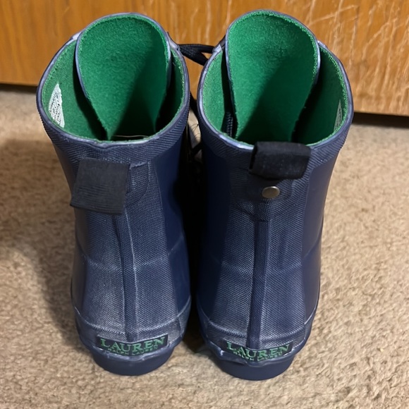 Size 8 Ralph Lauren Rain/Snow Boots. Beautiful BLUE and Easy Pull On - Picture 3 of 7